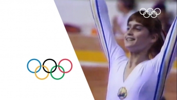 Nadia Comaneci, « la petite fée de la gymnastique » et l’envers du décor construire